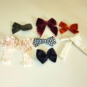 Bows and headbands bundle baby and toddler sizes excellent condition